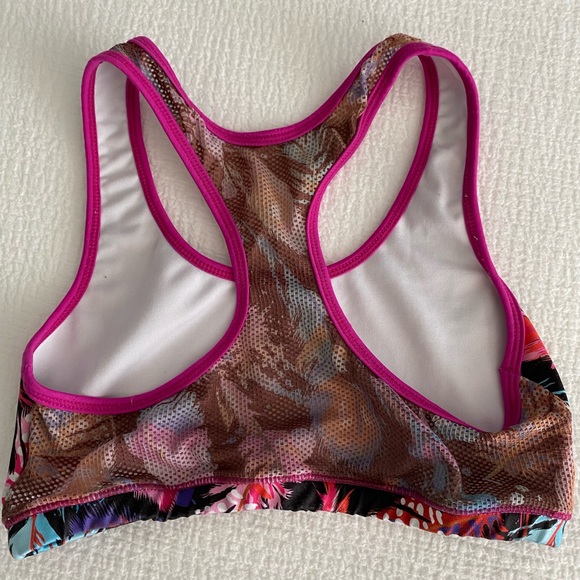 2 sports bras, size small. - Picture 3 of 9